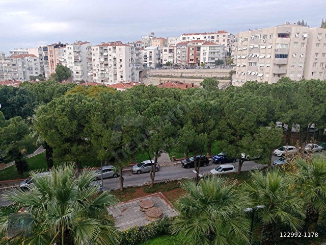 POLİGON METRO YAKINI ARAKAT 2,5+1 DOĞALGAZLI KLİMALI DAİRE - Görsel 3