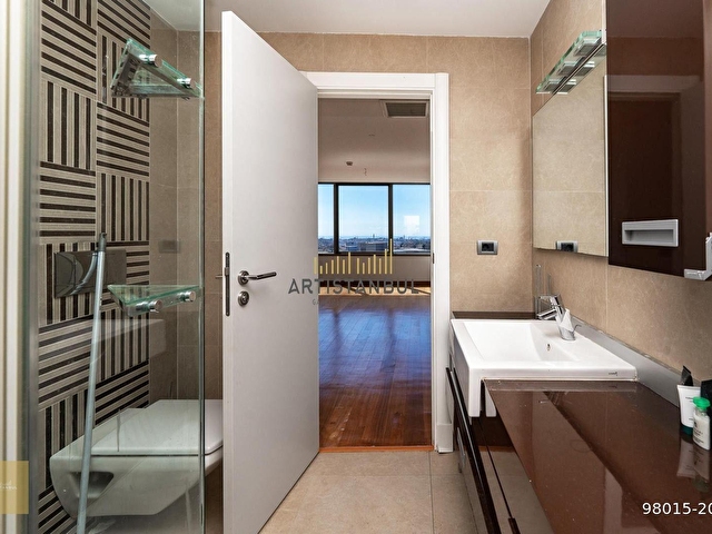 Süzer Plaza Ritz Carlton Full Boğaz Manzaralı Satılık 1+1 Daire