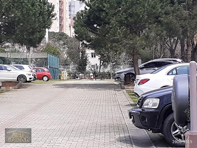 Kozyatağı Baytur Konutları 1+1 Eşyalı Havuz Site Manzaralı - Görsel 5