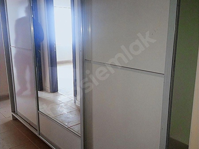 SİNCAN ALCI MAH KOMBİLİ GÜZEL SİTEDE ARA KATTA VESTİYERLİ - Görsel 7