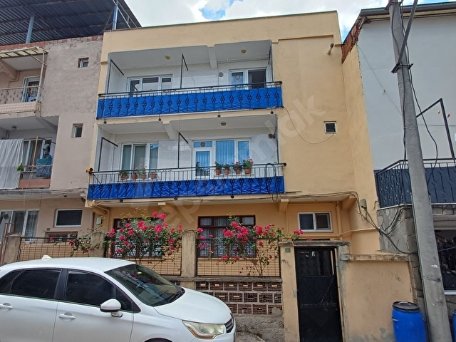 BAĞLARBAŞINDA MÜSTAKİL TAPULU | 3 DAİRELİ KOMPLE BİNA | BAHÇELİ