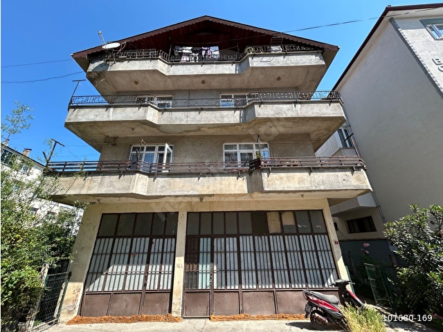 ÇATMACA’DA AYRI MUTFAKLI 1+1 DAİRE!