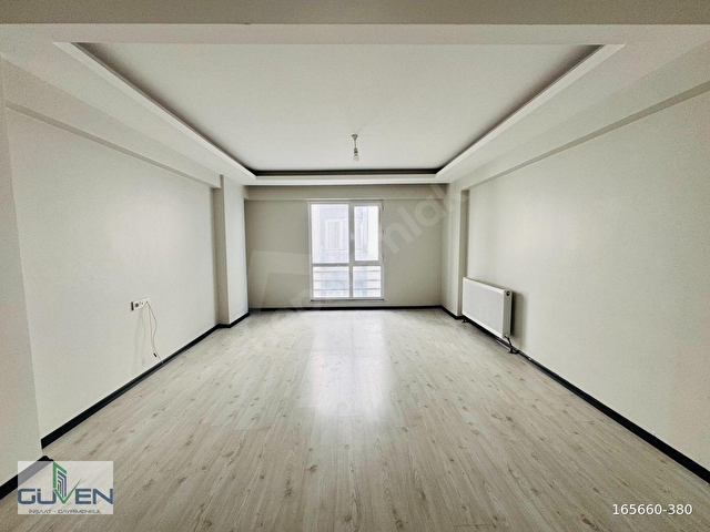GÜVENDEN KAPAKLIDA CADDEYE,SERVİSLERE YAKIN KOMBİLİ 2+1 DAİRE - Görsel 4