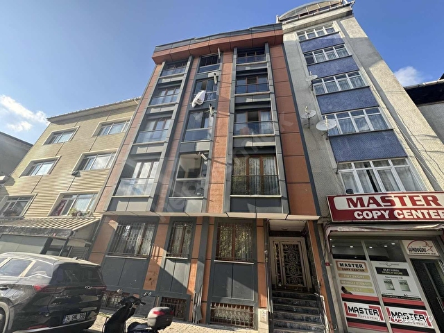 BİLGİ ÜNİVERSİTESİNİN KARŞISINDA YATIRIMLIK/OTURUMLUK SATILIK2+1
