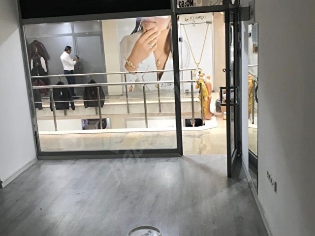 Laleli galeria da giriş kat mağaza - Görsel 2