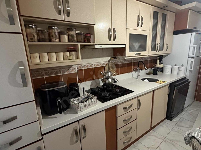 GÖZTEPE MAHALLESİNDE 2+1 100 m2 BALKONLU GENİŞ DAİRE - Görsel 9
