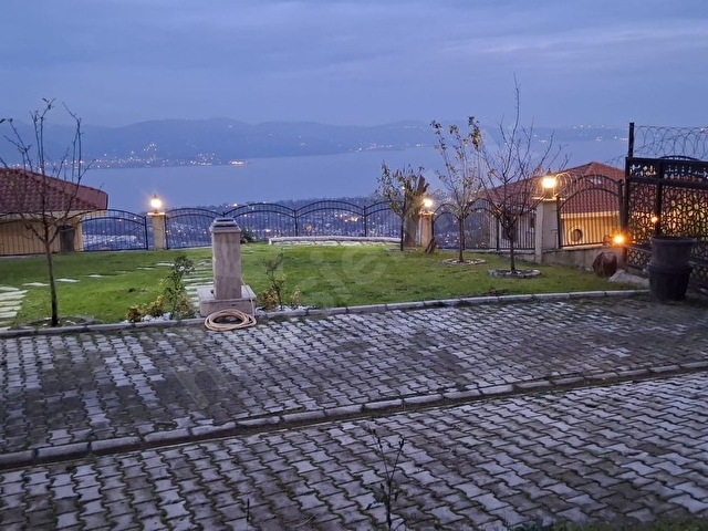 SAKARYA SAPANCA DİBEKTAŞINDA SİTE İÇİNDE FIRSAT VİLLA! - Görsel 16