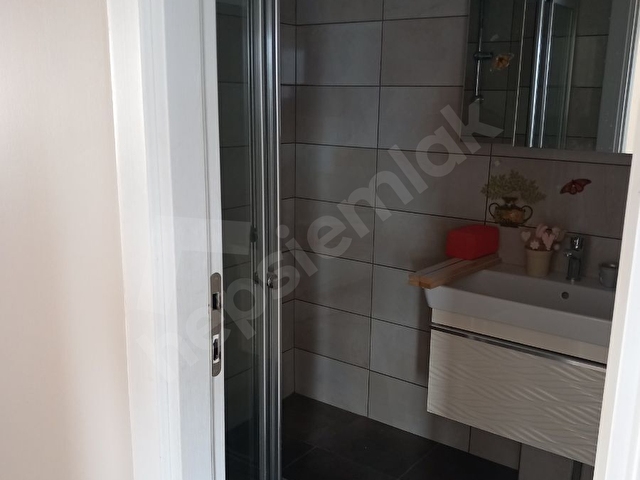 Adana Gürselpaşa da 3+1 Kiralık daire(site içerisinde) - Görsel 10