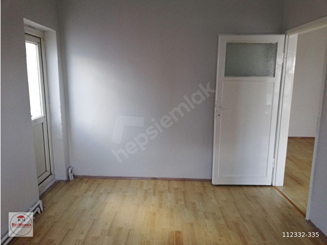 Keçiören Sanatoryum Barut Sokakta 1.Katta, Ön Cephe, Güneşli, 125 M2, Masrafsız Kiralık 3+1 Daire - Görsel 10
