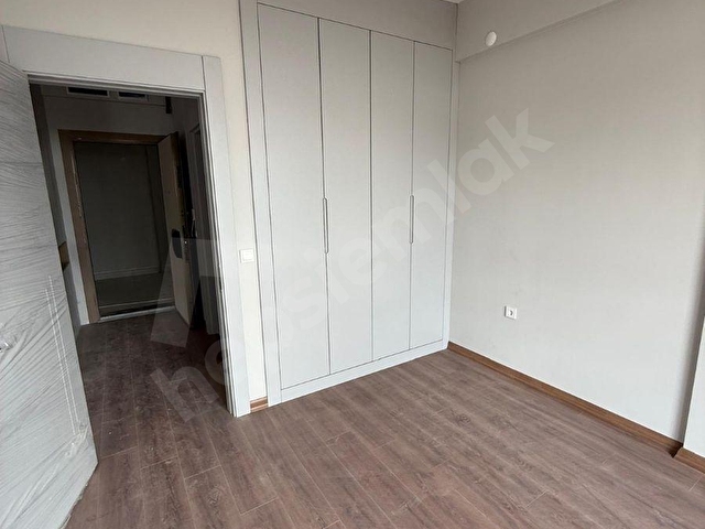Plevne Caddesi Üzerinde Satılık 1+1 Lüks Daire - Görsel 8