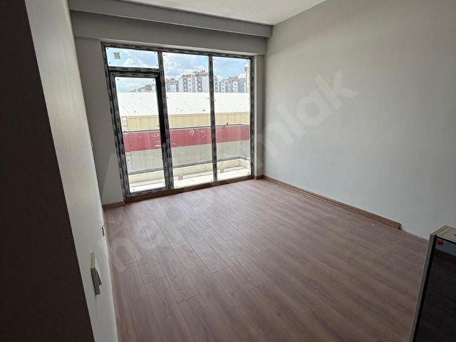 Plevne Caddesi Üzerinde Satılık 1+1 Lüks Daire - Görsel 6