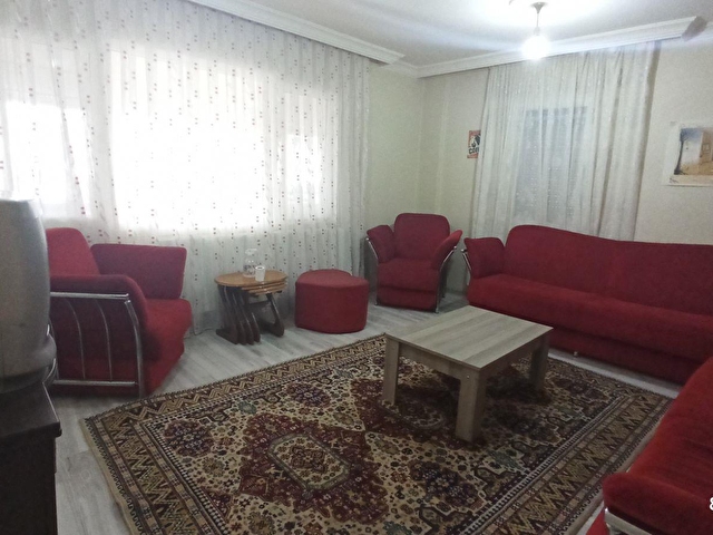 Uckuyular Demokrasi Uni Yakini Yapili Bakimli 3 1 Satilik Daire 80387 777 Hurriyet Emlak