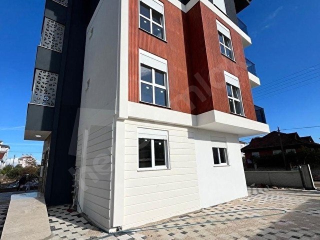 YENİKÖYDE ASANSÖRLÜ KATTA KİRALIK 1+1 DAİRE - Görsel 15
