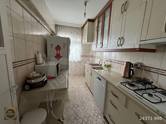 AFACANEMLAKTAN PINARBAŞI  AVŞAR SOKAKTA 3+1 DÜZ GİRİŞ YAPILI DAİRE !!!! - Görsel 4