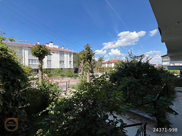 AFACANEMLAKTAN PINARBAŞI  AVŞAR SOKAKTA 3+1 DÜZ GİRİŞ YAPILI DAİRE !!!!