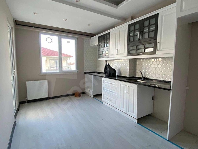 HAVUZLAR MAHALLESİNDE 2+1 KİRALIK DAİRE - Görsel 2