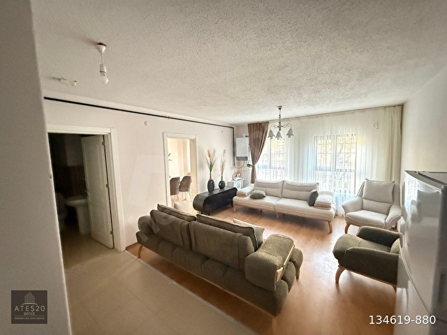 KARAHASANLIDA, LÜKS EŞYALI 2+1 SATILIK ASANSÖRLÜ FIRSAT DAİRE. - Görsel 2
