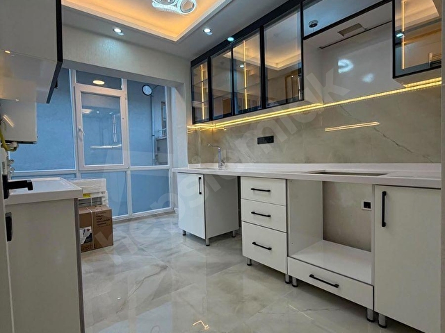 3+1 orta katta ebeveyn banyolu ultra lüks yapılı 135 metrekare - Görsel 5