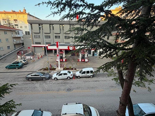 3+1 orta katta ebeveyn banyolu ultra lüks yapılı 135 metrekare - Görsel 8