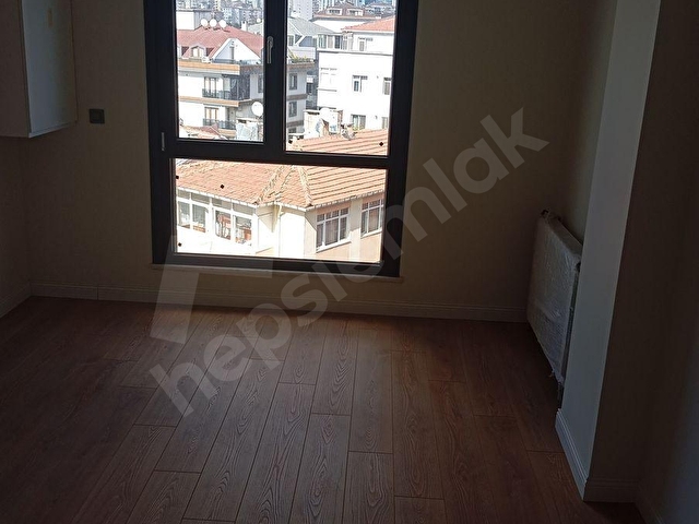 TELLİOĞLU NDA DİKİLİTAŞ ÇARŞIDA SIFIR OTOPARKLI 2+1 DAİRE - Görsel 2