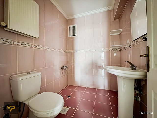 VİPDEN YILDIZ GÖBEK ÖNÜ AÇIK MASRAFSIZ 3.KAT SATILIK 3+1 DAİRE - Görsel 28