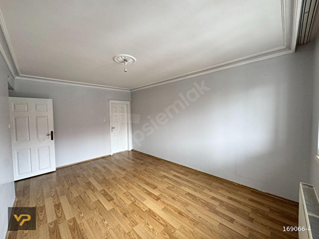 VİPDEN YILDIZ GÖBEK ÖNÜ AÇIK MASRAFSIZ 3.KAT SATILIK 3+1 DAİRE - Görsel 20