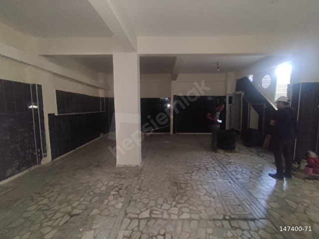 ENES MALİK TORAMANDAN KİRAZLIDA 140 M2 KİRALIK BODRUM DÜKKAN - Görsel 4