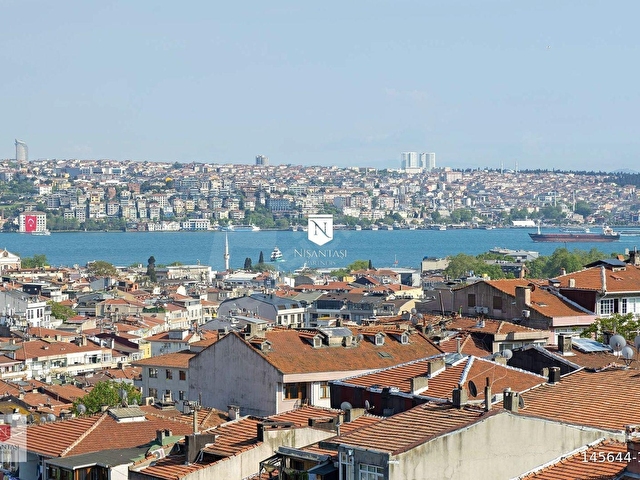 Nişantaşında Boğaz Manzaralı Geniş Satılık 3+1 Daire(Eng)
