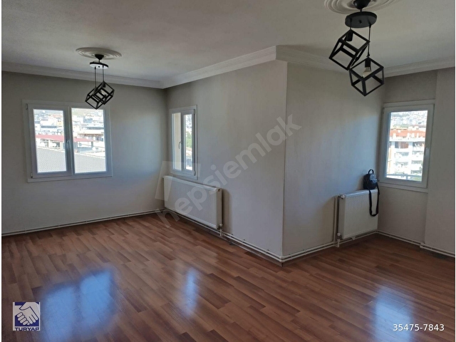 Bayraklı Osmangazide D.gazlı 3 cepheli yapılı 3+1 Kiralık daire - Görsel 11
