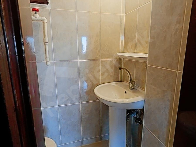 Bayraklı Osmangazide D.gazlı 3 cepheli yapılı 3+1 Kiralık daire - Görsel 28