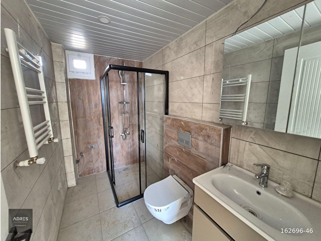 ESKİ MEZİTLİDE İKİ CEPHELİ SATILIK 1+1 DAİRE - Görsel 17