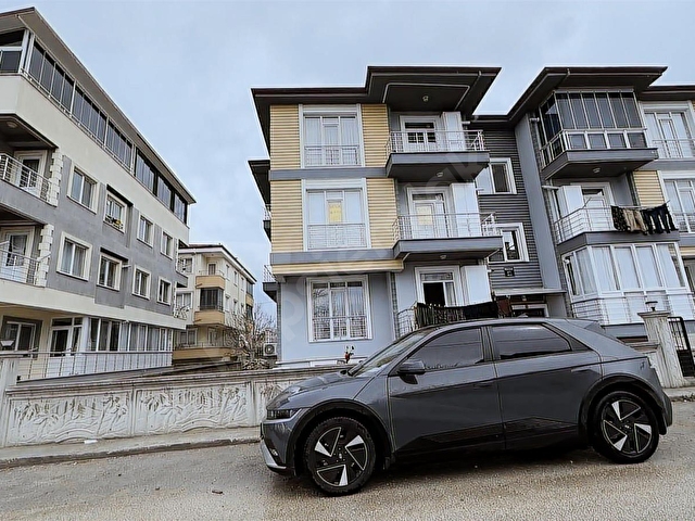 BALCI GRUP GAYRİMENKUL İNŞAAT OFİSİNDEN 130M2 3+1 DAİRE - Görsel 2