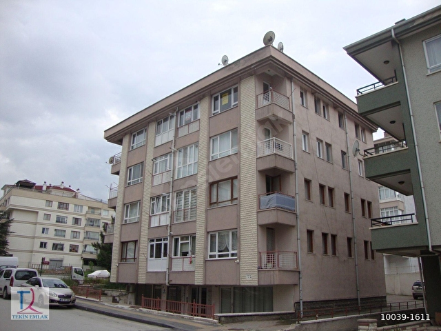 HUZURDA 1112 CADDE ÜZERİ KATTA BAKIMLI 3+1 KİRALIK DAİRE