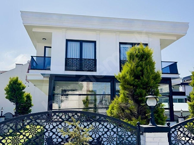 AĞAOĞLUNDAN AKYAZI SAHİLİNDE ULTA LÜX MUHTEŞEM VİLLA - Görsel 2