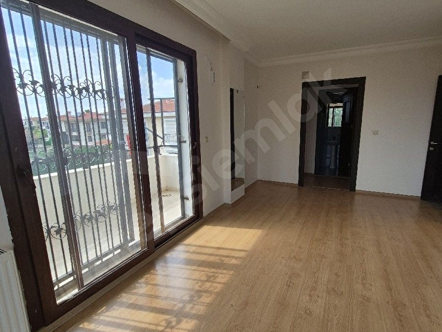 KARAHANDA GÜVENLİKLİ SİTEDE KİRALIK VİLLA - Görsel 15