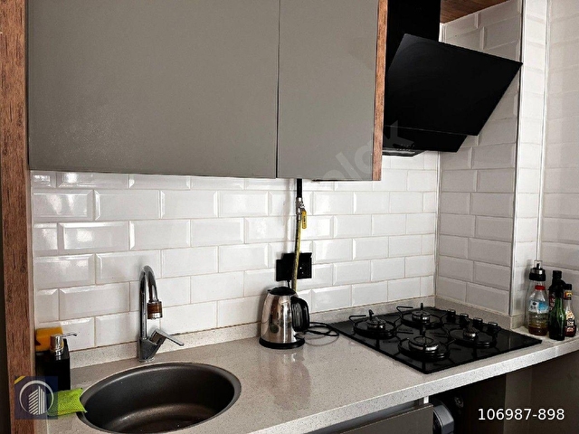 İKÇÜ YAKINI DOĞAL GAZLI FULL EŞYALI BALKONLU 1+1 KİRALIK DAİRE