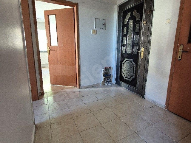 KUZEYKENTTE GENİŞ EŞYASIZ 1+1 KİRALIK DAİRE - Görsel 6