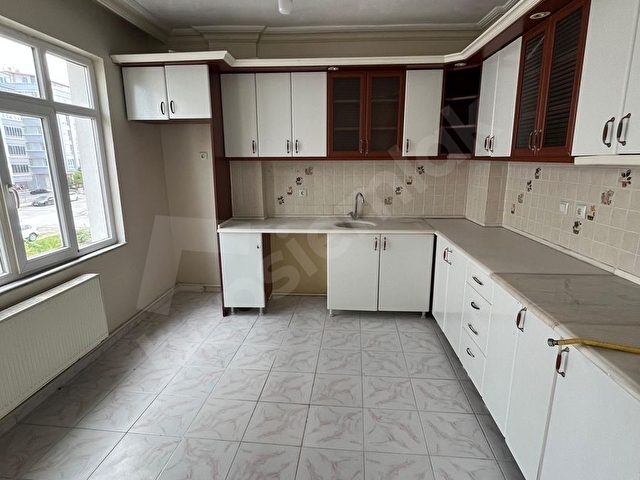 ATAKUM ESENEVLERDE PANORAMİK DENİZ MANZARALI KİRALIK 3+1 DAİRE - Görsel 13