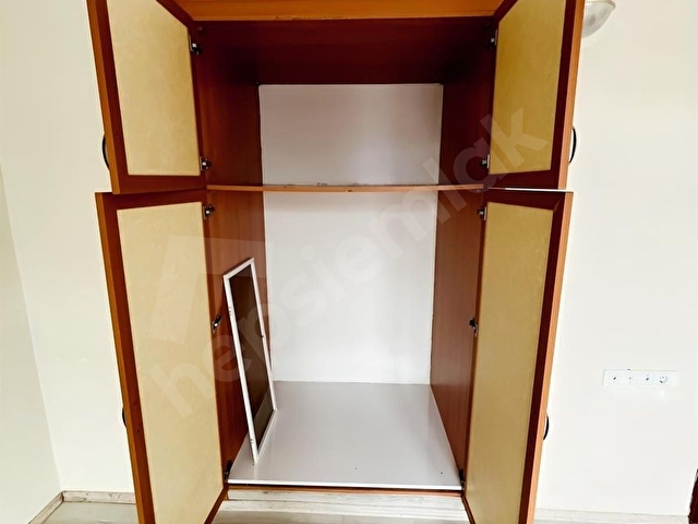 ATAKUM ESENEVLERDE PANORAMİK DENİZ MANZARALI KİRALIK 3+1 DAİRE - Görsel 30