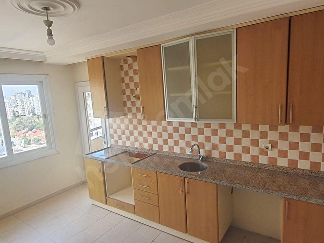 ÇUKUROVA YURT MAHALLESİND KİRALIK DAİRE 4+1 KAPALI MUTFAK BOYALI