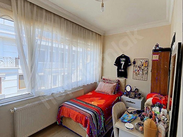 FATİH-ÇAPA KIRIMLI AZİZ SOKAKTA 2+1 MERKEZİ KONUMDA DAİRE - Görsel 11