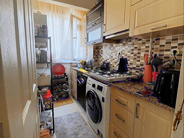 FATİH-ÇAPA KIRIMLI AZİZ SOKAKTA 2+1 MERKEZİ KONUMDA DAİRE - Görsel 13