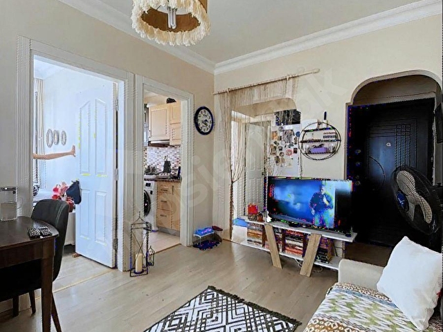 FATİH-ÇAPA KIRIMLI AZİZ SOKAKTA 2+1 MERKEZİ KONUMDA DAİRE - Görsel 9
