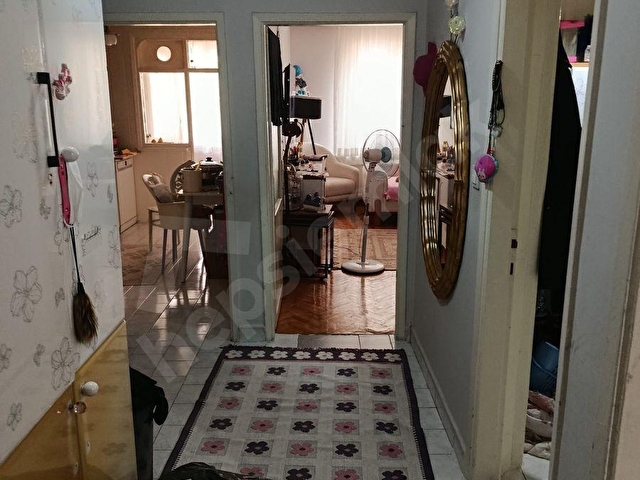 EV-YAPTAN BAHÇELİEVLER M.K.P CADDESİ YAKINI KAROT ALINMIŞ 2+1 - Görsel 3