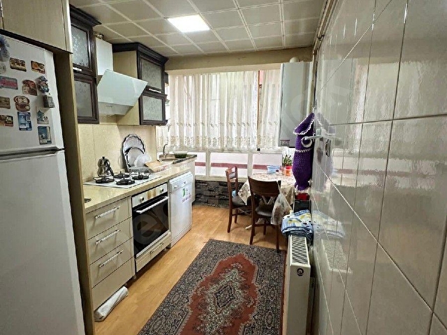 SANATORYUM CADDESİNDE YÜKSEK GİRİŞ ALTİNDA DAİRE VAR SATILIK 3+1 - Görsel 13
