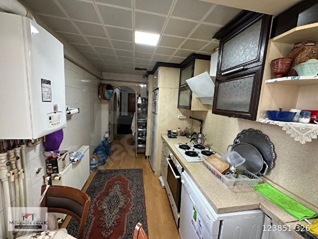 SANATORYUM CADDESİNDE YÜKSEK GİRİŞ ALTİNDA DAİRE VAR SATILIK 3+1 - Görsel 16
