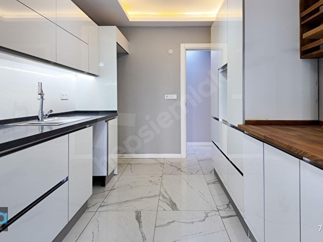 AYDIN EFELER GİRNE MAHALLESİ GENİŞ TERASLI KİRALIK DAİRE - Görsel 11