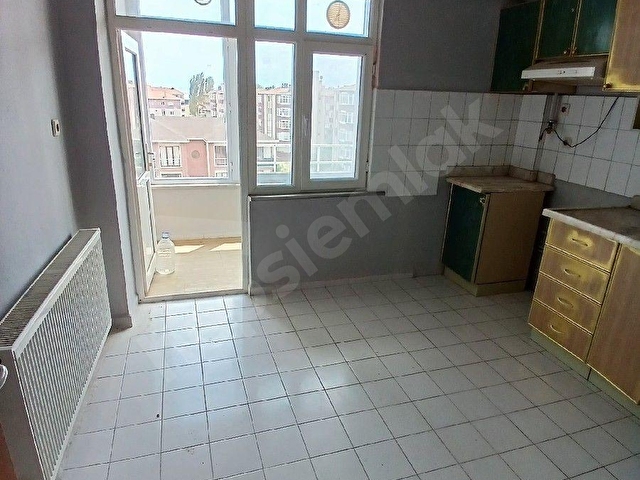 Tekirdağ Altınova da Kiralık geniş 2+1 daire - Görsel 15