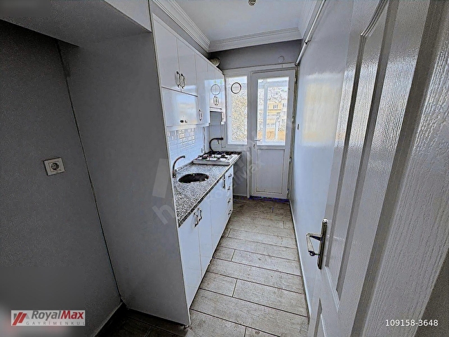 ROYALMAXDAN FİRSAT AKSARAY MEYDAN METRO YAKINI 3+1 3 KAT DAİRE - Görsel 13