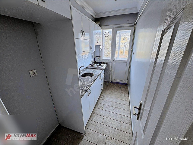 ROYALMAXDAN FİRSAT AKSARAY MEYDAN METRO YAKINI 3+1 3 KAT DAİRE - Görsel 12